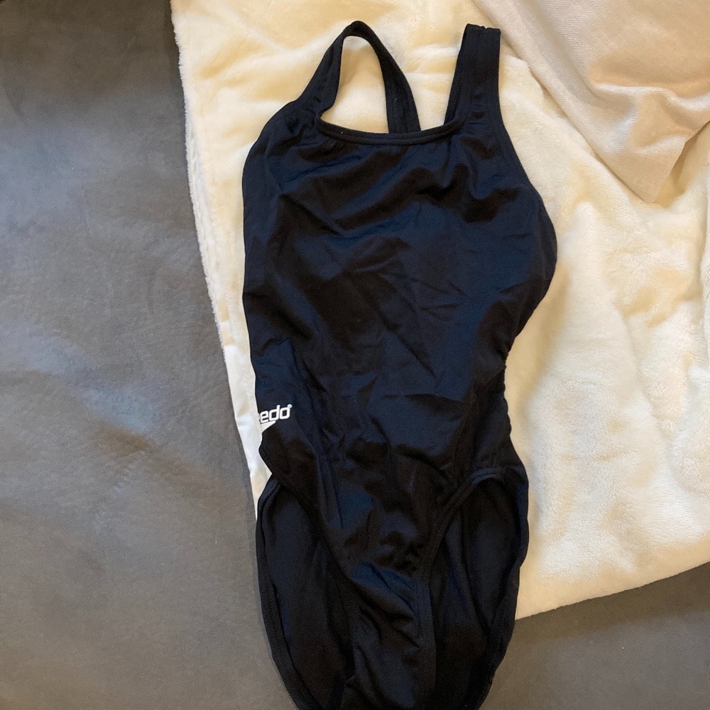 Women’s black speedo one piece size 28